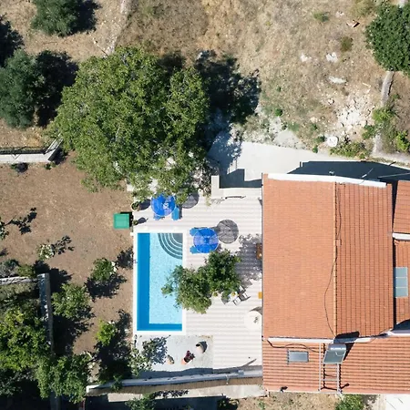 Silver Gem With Private Pool Villa