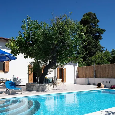 Silver Gem With Private Pool *